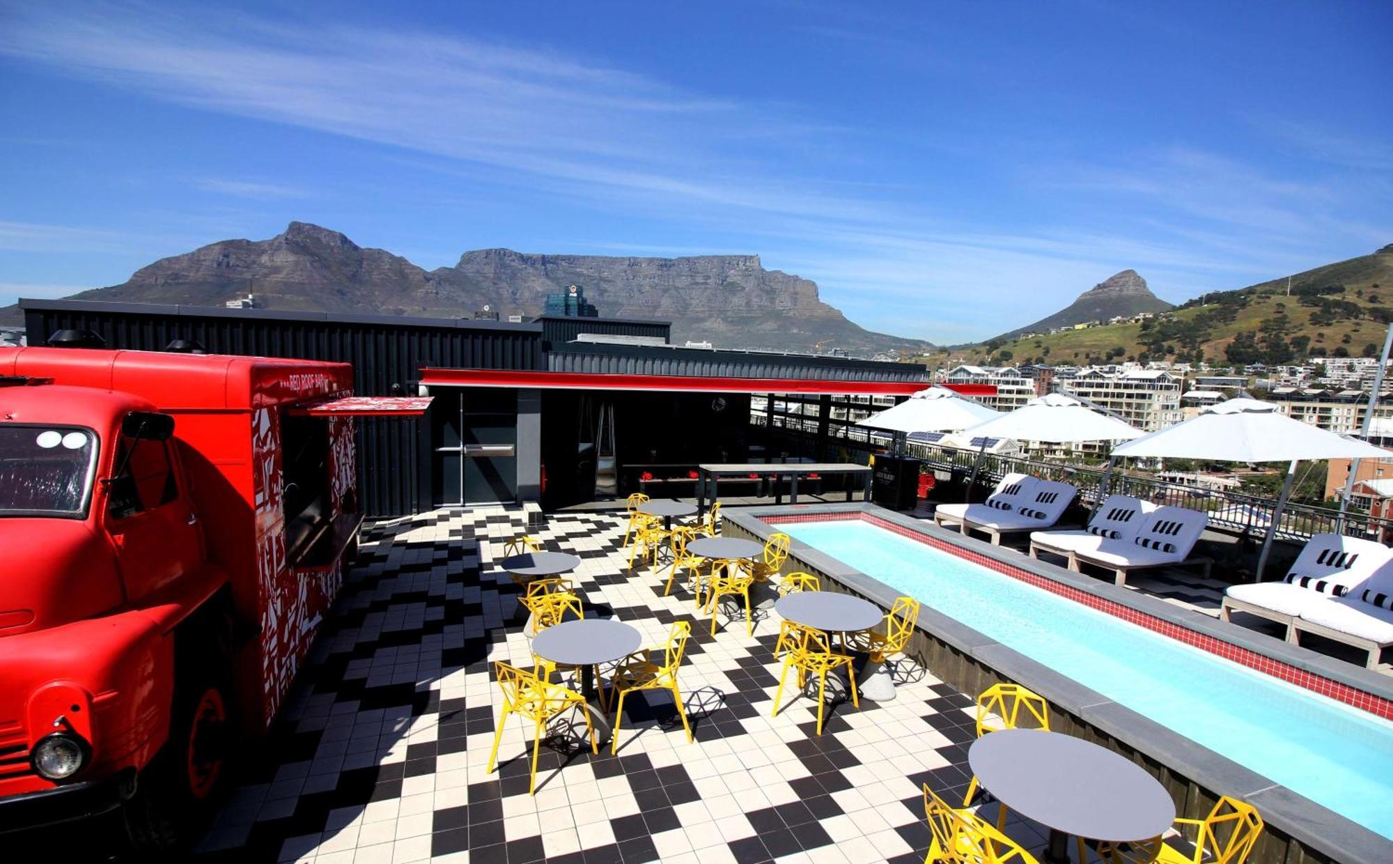Radisson Red Hotel V&A Waterfront Cape Town Exterior photo
